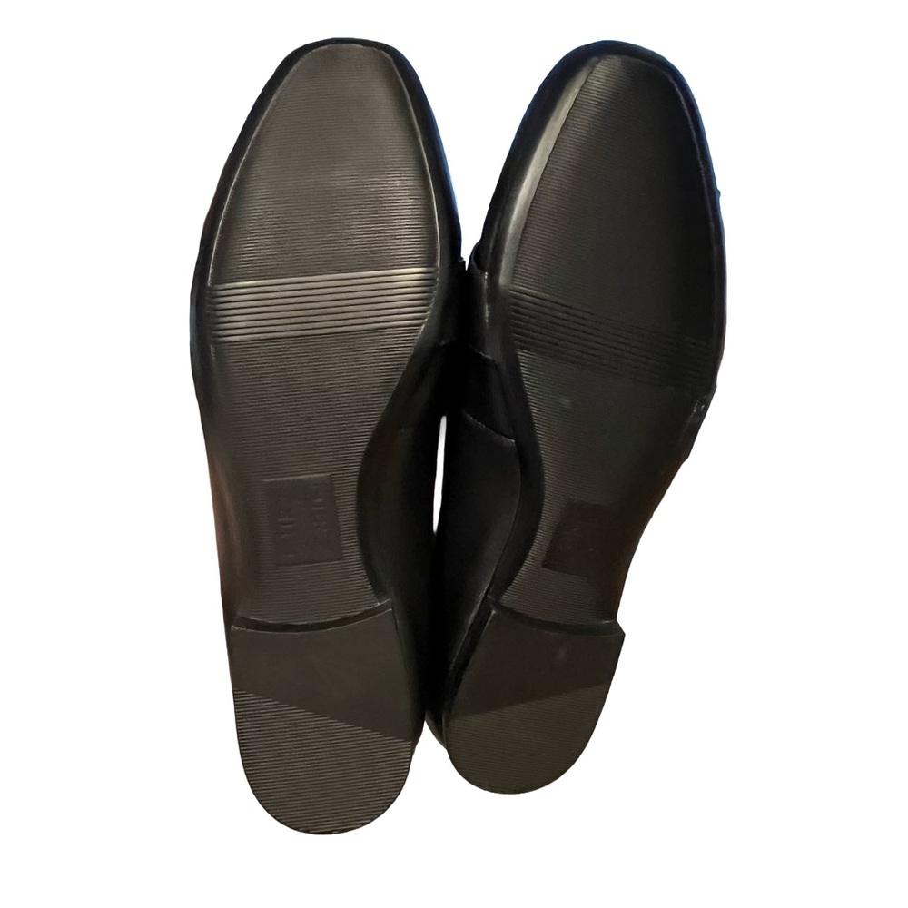 NEW Naturalizer Kayden Moc Slip-On Womens Sz 8.5 Black Smooth Silver Buckle Flat - Picture 9 of 9